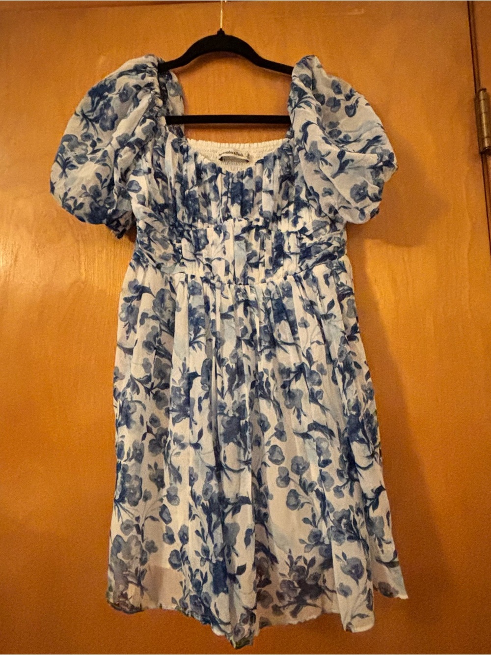 NWT Abercrombie & Fitch White Dress with Blue Floral Print